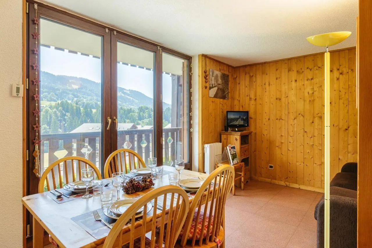View Sur Arly E10 - Happy Rentals Megeve